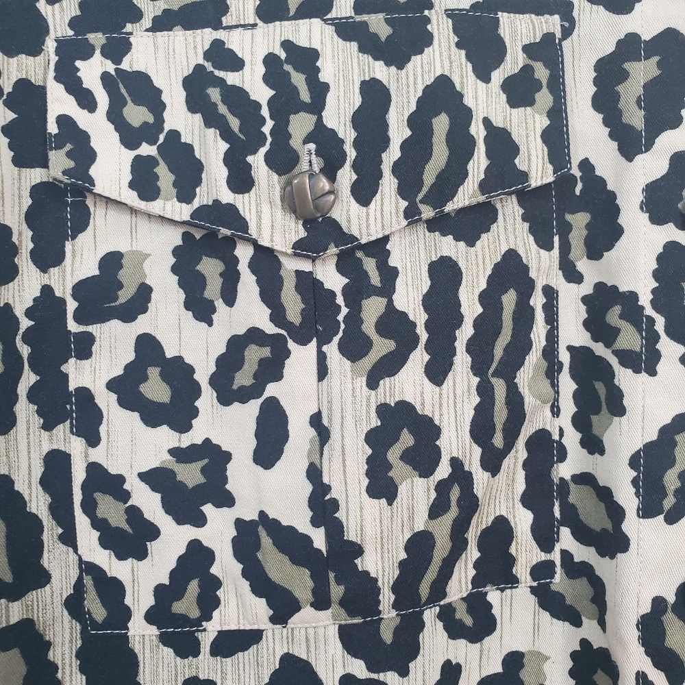 Vintage Doncaster Button Down Blouse Animal/Leopa… - image 3